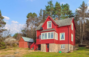 Cozy Home In Kysnesstrand With House Sea View